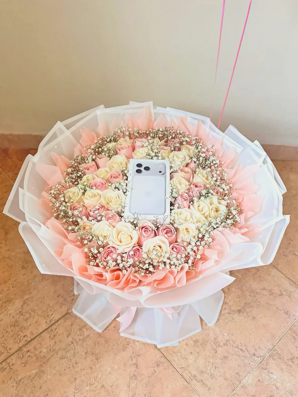Ramo de rosas listo para entregar